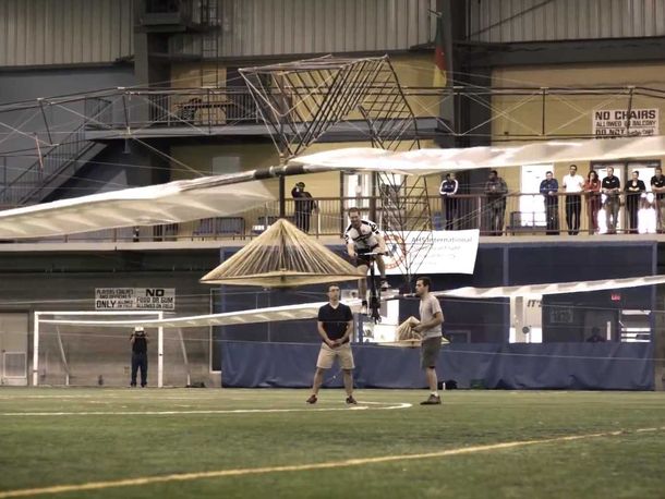 VIDEO: Un helicóptero impulsado a base de fuerza humana