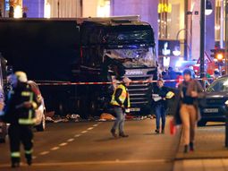 Camión embistió contra mercado en Berlín Camión embistió contra mercado en Berlín