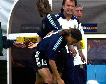 Crespo reveló otra intimidad de su relación con Bielsa tras el pedido de disculpas