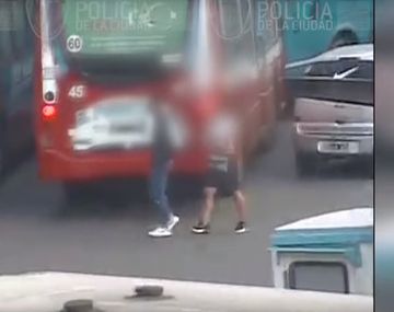 Policía de la Ciudad atrapó por las cámaras de seguridad a un ladrón canguro