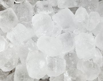 El truco casero sencillo para hacer que el hielo dure más