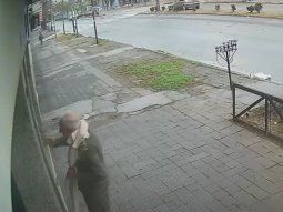 la plata: asaltaron y golpearon a un jubilado para robarle sus ahorros la plata: asaltaron y golpearon a un jubilado para robarle sus ahorros