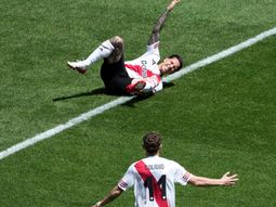 Gol y preocupación para River: Driussi puso el 2-0 pero salió lesionado