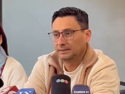 El papá de Agostina Vega se quebró en la conferencia de prensa