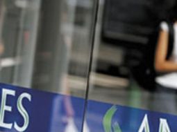 ¿Cómo cobrarán quienes reciben la AUH?