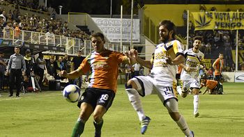 Olimpo golpeó en el final y festejó Olimpo golpeó en el final y festejó