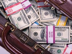 Dólar: el Gobierno lanza una batería de medidas para controlar el contado con liqui
