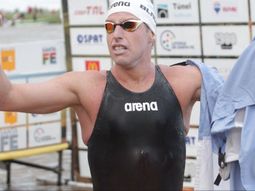 Hazaña en el Río de La Plata: Damián Blaum cruzó nadando de Colonia a Punta Lara