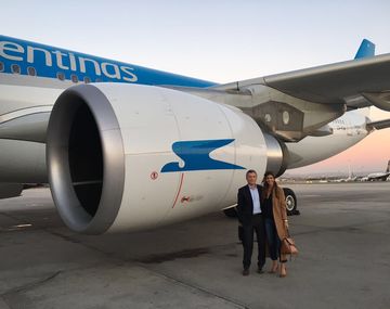 Macri volvió de España por Aerolíneas Argentinas