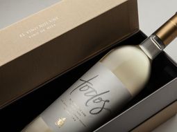 El vino de misa argentino que llegó a manos del Papa El vino de misa argentino que llegó a manos del Papa