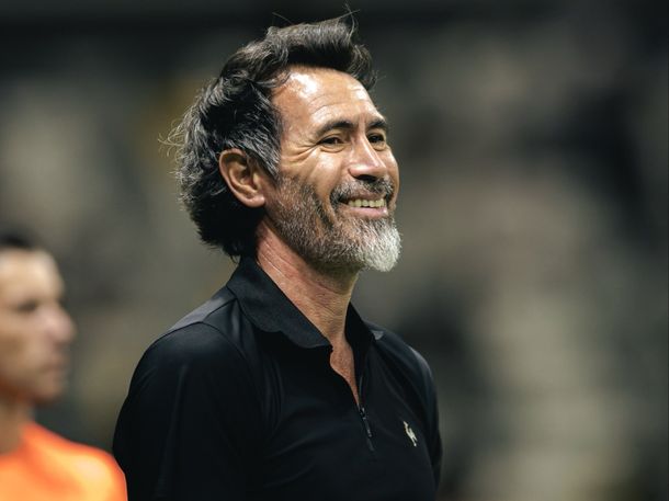Eduardo Domínguez y su historial ante Boca: lleva ventaja en los cruces de eliminación directa