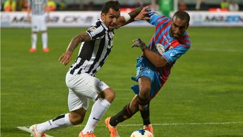En la temporada 2013/14, antes de lesionarse, Rolín era titular habitual en el Catania en Primera Divisón En la temporada 2013/14, antes de lesionarse, Rolín era titular habitual en el Catania en Primera Divisón