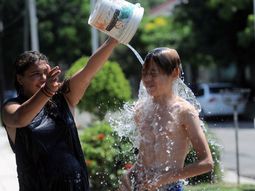 Se viene una nueva ola de calor. Se viene una nueva ola de calor.