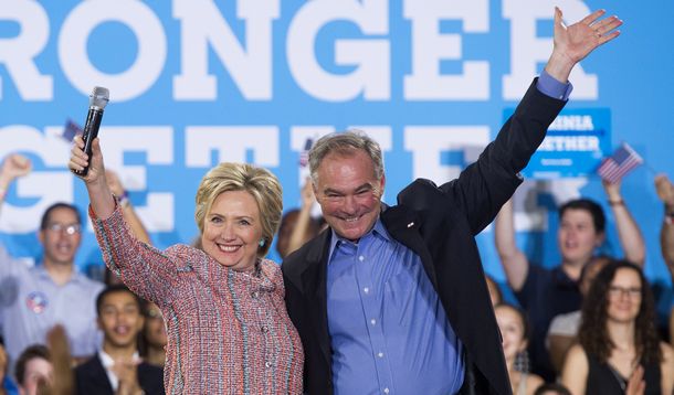 Hillary Clinton oficializó al senador Tim Kaine como su compañero de fórmula