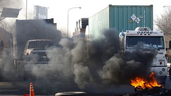 camioneros amenazan con un paro camioneros amenazan con un paro
