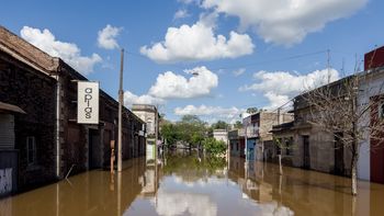 Las inundaciones en el litoral dejaron más de 3.500 desplazados. Las inundaciones en el litoral dejaron más de 3.500 desplazados.