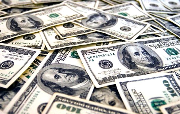 El dólar negro y el oficial cerraron el lunes sin cambios