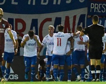 Escándalo en Uruguay por una fiesta de los jugadores de Nacional antes de jugar contra River