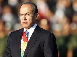 Nace Felipe Calderón Hinojosa en 1962, presidente mexicano de 2006 a 2012. Nace Felipe Calderón Hinojosa en 1962, presidente mexicano de 2006 a 2012.