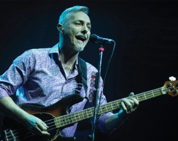 Pedro Aznar presentó su nuevo EP La hora de la infamia