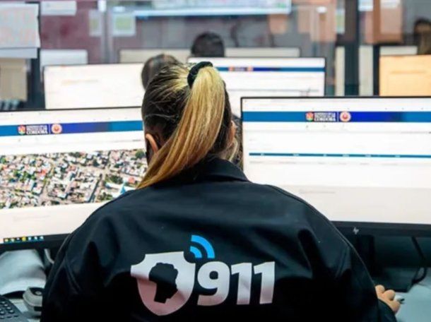 Una operadora del 911 salvó a un bebé que se ahogaba: el audio que conmueve a Córdoba