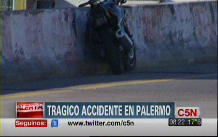 Palermo: una joven que iba en moto murió en un accidente