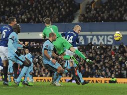 con la vuelta de agüero, manchester city empato y perdio el liderazgo con la vuelta de agüero, manchester city empato y perdio el liderazgo