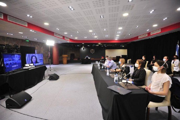 Carla Vizzotti compartió nuevos datos sobre el estudio de combinación de vacunas