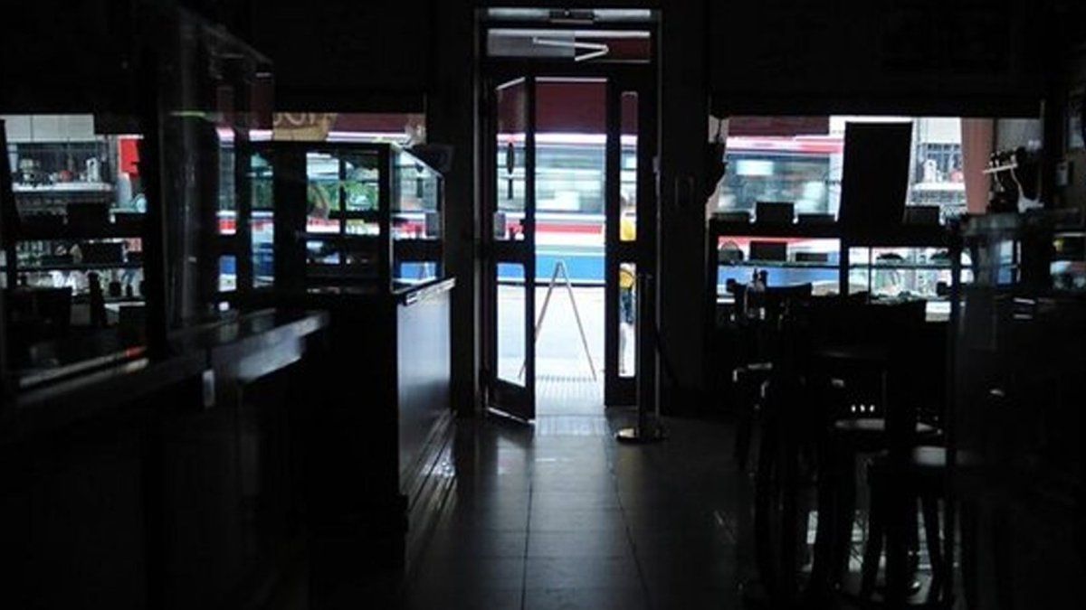 Mega apagón en la Ciudad de Buenos Aires minuto a minuto: calor, bronca y caos