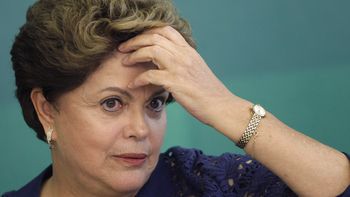 tras una maratonica sesion, dilma fue suspendida y va a juicio politico tras una maratonica sesion, dilma fue suspendida y va a juicio politico