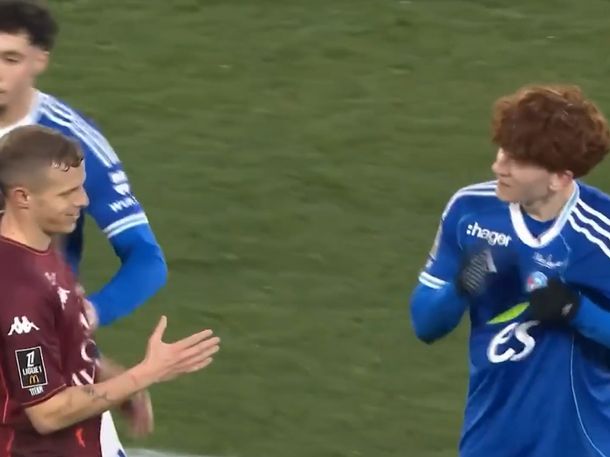 El gesto de Valentín Barco que encendió el clásico entre Estrasburgo y Metz en Francia