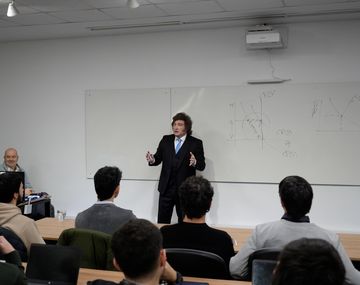 Duro comunicado de docentes de la Universidad de San Andrés tras la disertación de Javier Milei