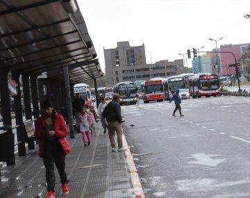 La reacción del Gobierno por el paro de colectivos de este martes: Extorsivo
