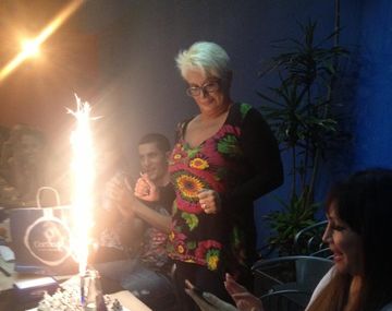 Carmen Barbieri festejó su cumpleaños con el elenco de Escandalosas