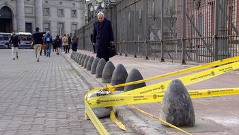 Pusieron pilares de hormigón en Casa Rosada Pusieron pilares de hormigón en Casa Rosada