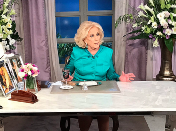 Mirtha Legrand invitó a su abogada al almuerzo del domingo