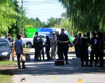 La Plata: encontraron el cuerpo de un hombre que murió junto a un árbol en la calle