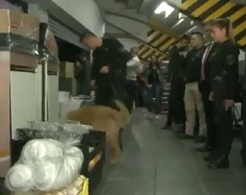 La Policía incautó palos en la Bombonera antes del Superclásico