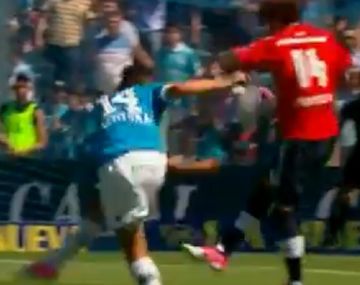 El brazo de Amorebieta, en el eje de la polémica