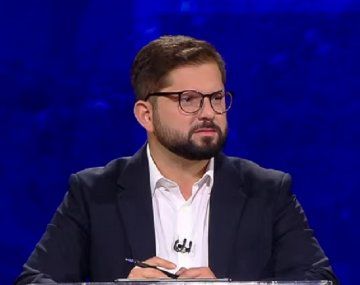 El día que Gabriel Boric cruzó al embajador británico por las Malvinas