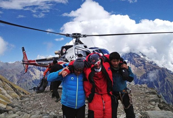 Uno de los alpinistas rescatados