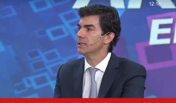 Juan Manuel Urtubey: Las fuerzas de seguridad enfrentan a los delincuentes con un silbato