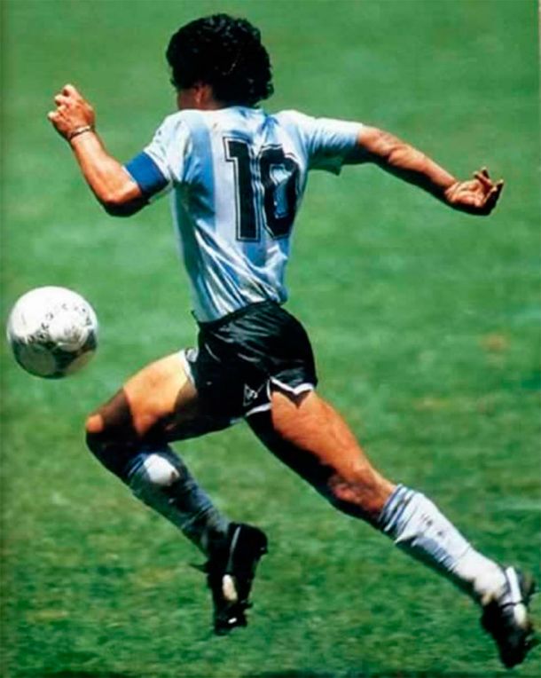 Diego Maradona es el personaje del año para Mundo Deportivo