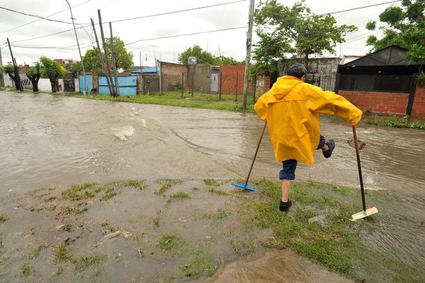 El massismo denuncia a Scioli por subejecutar el presupuesto hídrico