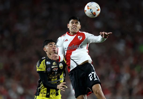 Agustín SantAnna se lesionó y despertó la preocupación en River