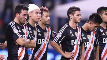 Desazón de los futbolistas de River tras caer en los penales ante San Pablo Desazón de los futbolistas de River tras caer en los penales ante San Pablo