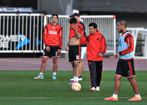 Sólo un susto: Driussi no tiene paperas y sería titular ante Boca