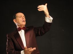 marcelo arce celebra 50 anos de carrera con gala de los 3 teneros marcelo arce celebra 50 anos de carrera con gala de los 3 teneros