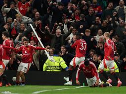 Remontada épica en UEL: Manchester United le ganó al Lyon y avanzó a semis