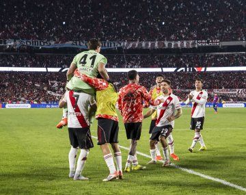 Quién transmite en vivo River vs. Bragantino por la Copa Sudamericana.
